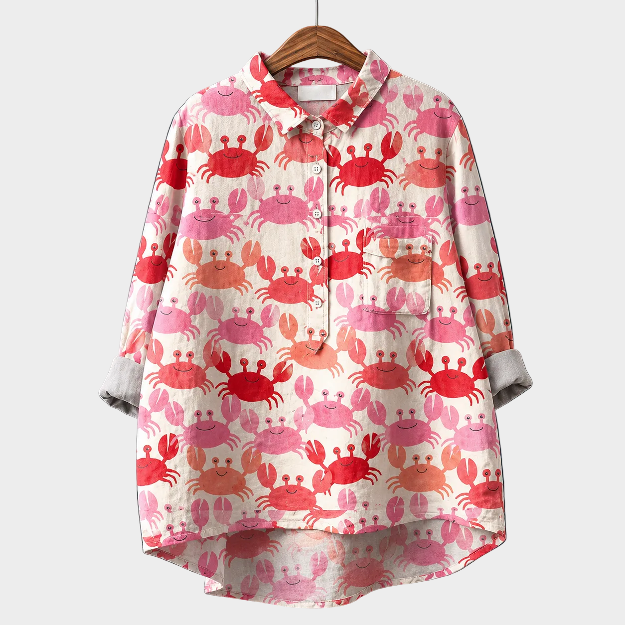 ヒカリ｜ピンクのカニ柄シャツブラウス